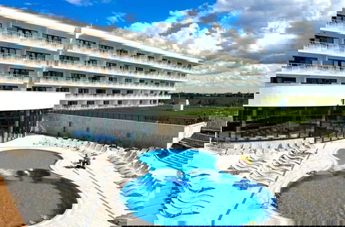 Foto 14 - Aparthotel With Pools, Near the Sea, Kolobrzeg