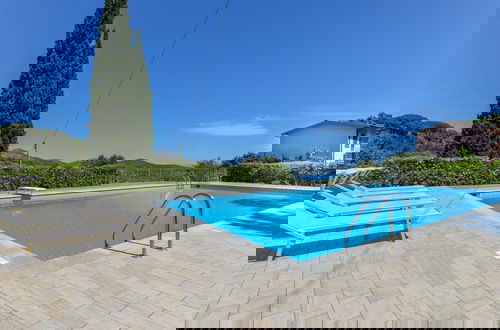 Foto 13 - Apartment With Pool in Capoliveri