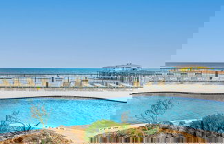 Foto 2 - Oceanfront Apt at Sunglow Resort Seaside Suite
