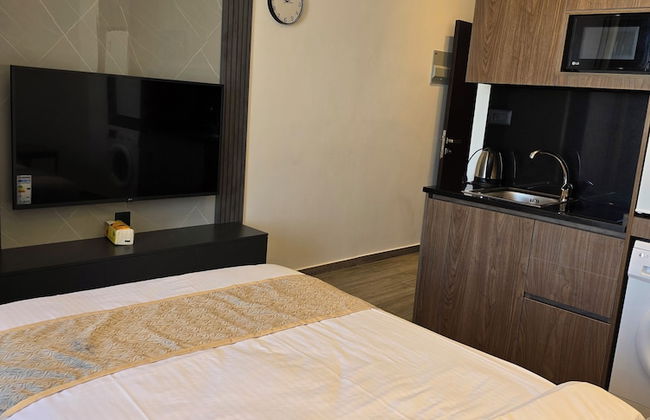 ALSHAKREEN SUITES - Photo 32