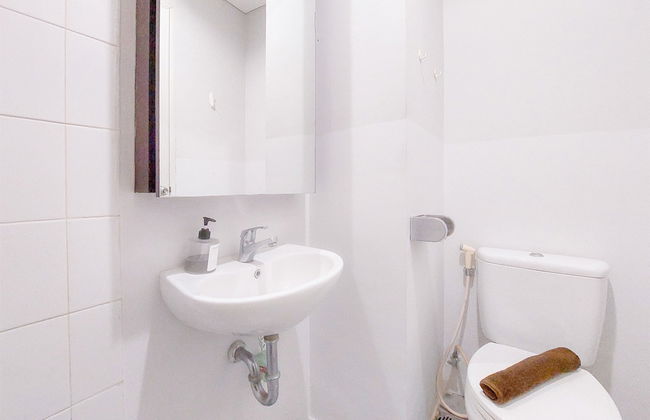 Good Deal And Cozy Studio At Kubikahomy Apartment - Foto 10