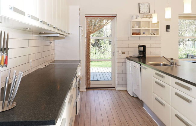 8 Person Holiday Home in Hadsund - Foto 7