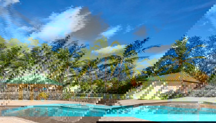 Foto 1 - The Grenada Suite Pool View Private Balcony