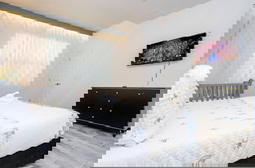 Foto 47 - Stunning 15 Suites Close to Disney