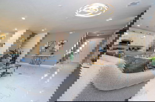 Foto 7 - Stunning 15 Suites Close to Disney