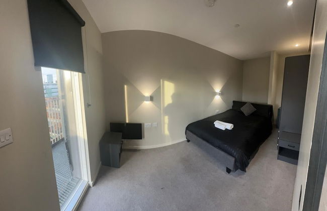 Apartment - Sleeps 4, Pets Allowed & Free Parking - Photo 1