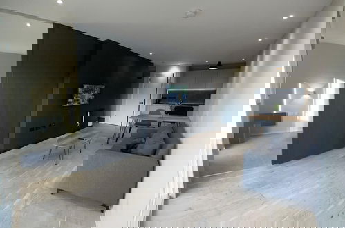 Foto 1 - O M Luxurious Apartments