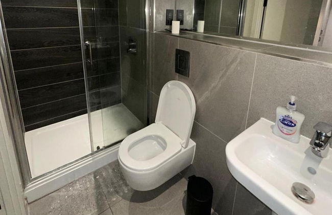 Apartment - Sleeps 4, Pets Allowed & Free Parking - Photo 8