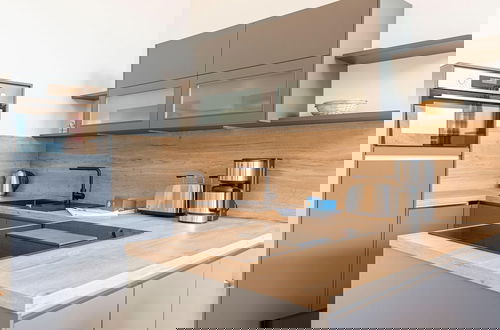 Photo 7 - Spacious Apartment With Terrace