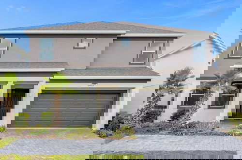 Foto 6 - Upstay - Karaoke Mansion w Pool Cinema Themed Rooms