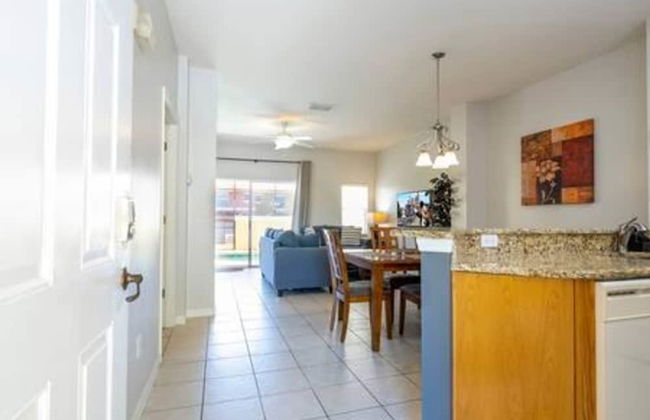 Cozy 3 BR w Private Pool - Foto 4