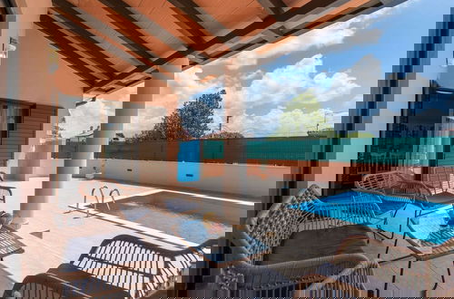 Foto 23 - Lovely Holiday Home With Pool,covered Terrace and Outdoor Kitchen