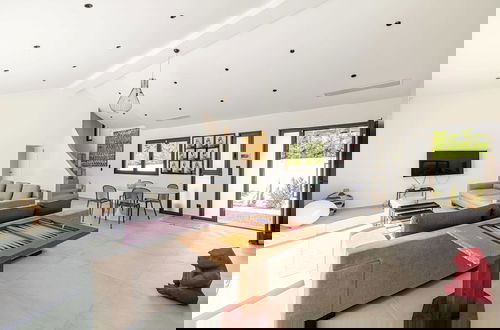 Photo 16 - Modern Villa With Heated Pool and Garden