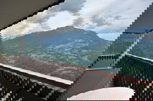 Foto 14 - Apartment With Stunning Mountain View