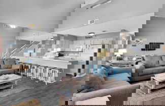Foto 1 - Southwinds K-8: Beachside & Pool Retreat