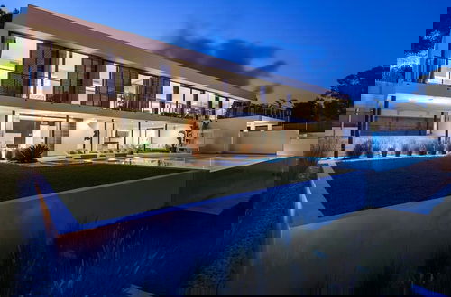 Foto 1 - Amazing Villa With Infinity Pool