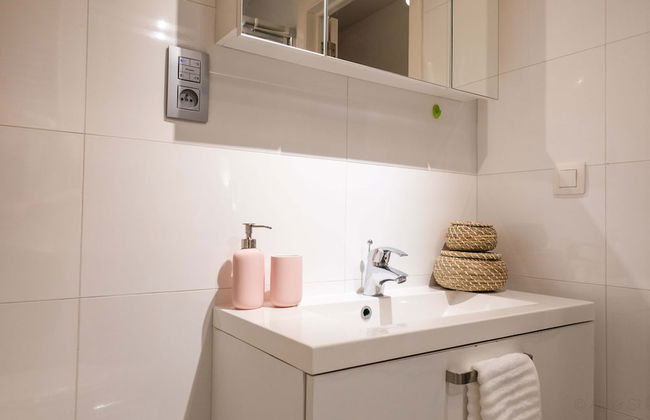 Cozy 1BR City Centre Near Meir Shopping by Oneluxstay - Foto 32