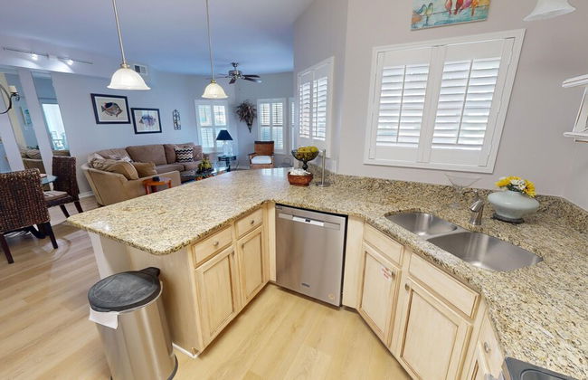 SPC 9136 - Ground Floor 2 BR short walk to beach right by pool by RedAwning - Foto 38