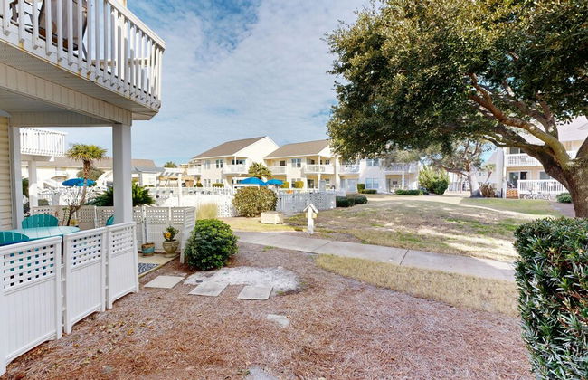 SPC 9136 - Ground Floor 2 BR short walk to beach right by pool by RedAwning - Foto 45
