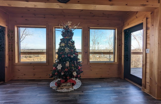 Smoky Lake Retreat 3 Bedroom Cabin by RedAwning - Photo 38