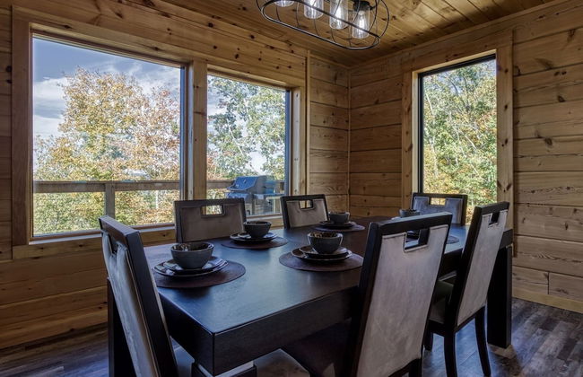 Smoky Lake Retreat 3 Bedroom Cabin by RedAwning - Photo 26