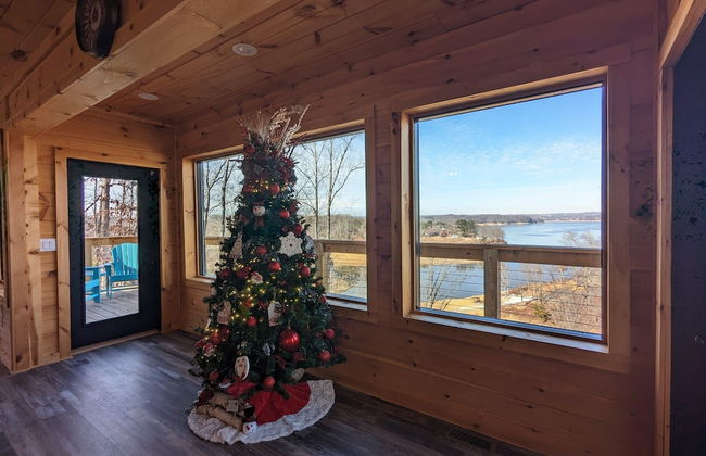 Smoky Lake Retreat 3 Bedroom Cabin by RedAwning - Photo 39