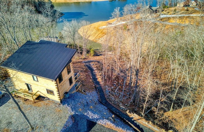 Smoky Lake Retreat 3 Bedroom Cabin by RedAwning - Photo 51