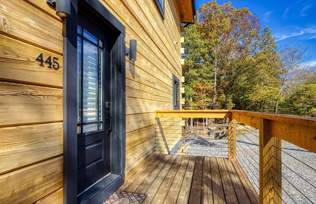 Smoky Lake Retreat 3 Bedroom Cabin by RedAwning - Photo 50
