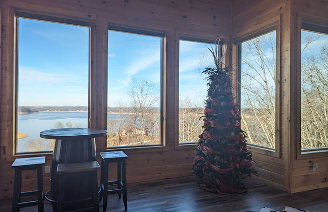Smoky Lake Retreat 3 Bedroom Cabin by RedAwning - Photo 61
