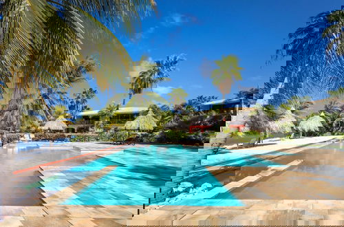 Foto 3 - Tropical Escape With Pool and Ocean Views