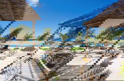 Foto 33 - Tropical Escape With Pool and Ocean Views