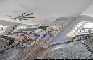 Photo 2 - Beautiful Lake View Retreat Drivable To Theme Parks 3 Bedroom Home