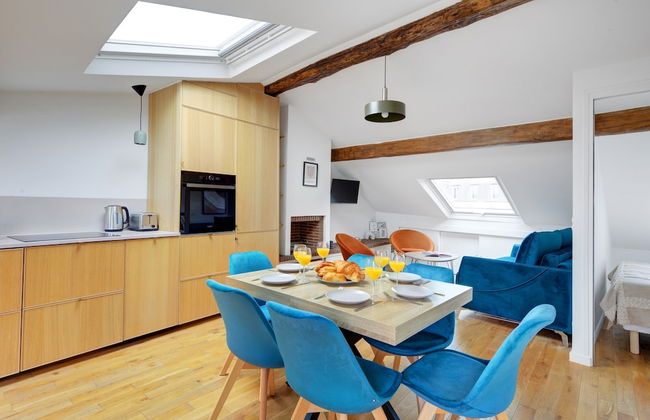 Cozy & Elegant Retreat Near Notre-Dame - Photo 10
