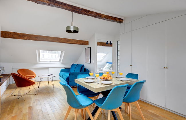 Cozy & Elegant Retreat Near Notre-Dame - Photo 7