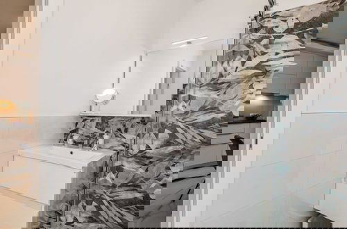 Foto 7 - Modern Apartment With Terrace and Private Parking Krk