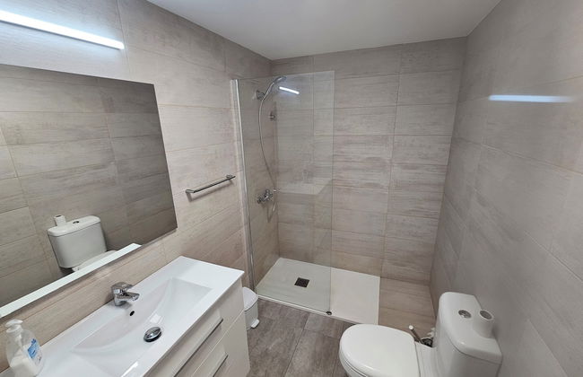 Modern Apartment With sea View Nearby the Beach - Photo 16