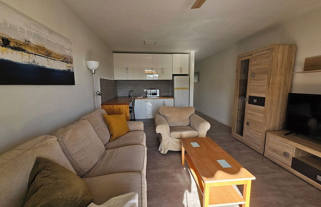 Modern Apartment With sea View Nearby the Beach - Photo 10