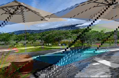 Foto 46 - Radiant and Secluded Villa With Pool
