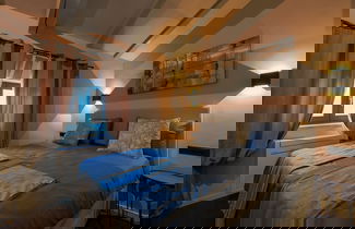 Foto 2 - Radiant and Secluded Villa With Pool
