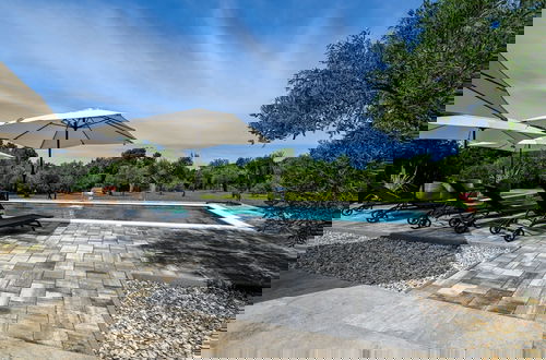 Foto 48 - Radiant and Secluded Villa With Pool