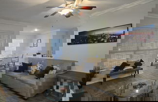 Photo 1 - Family-friendly 2BR in Houston