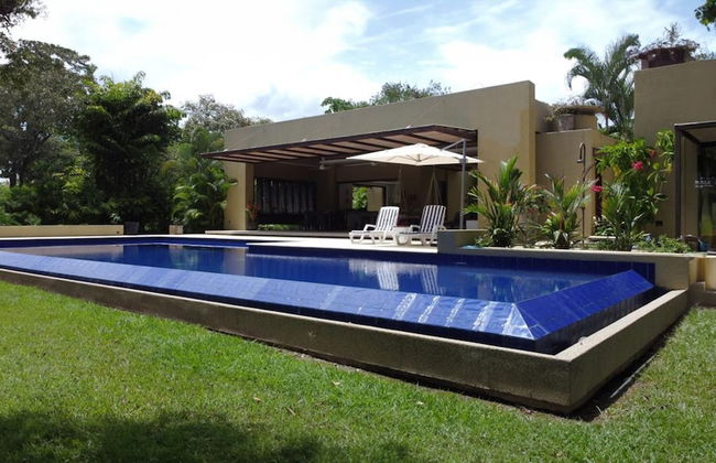 w Beautiful 4BR Villa at Mesa de Yeguas - Foto 1