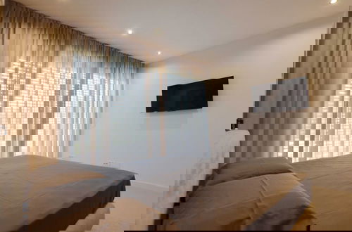 Foto 4 - Luxurious Sorici Villa With Private Pool and Mediterranean Landscape
