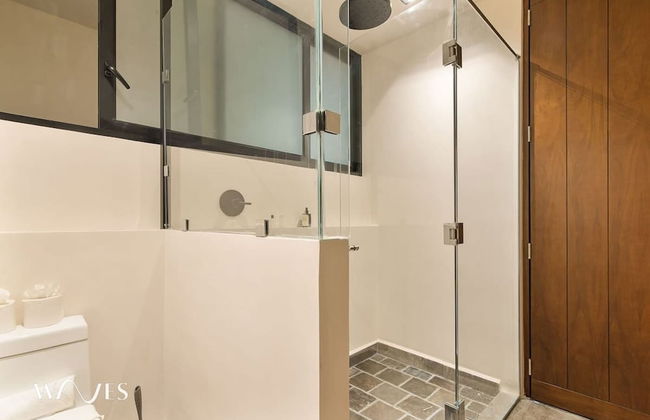 2BR w Private Pool - Steps Away From the Beach - Foto 19