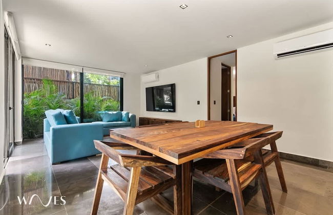 2BR w Private Pool - Steps Away From the Beach - Foto 11