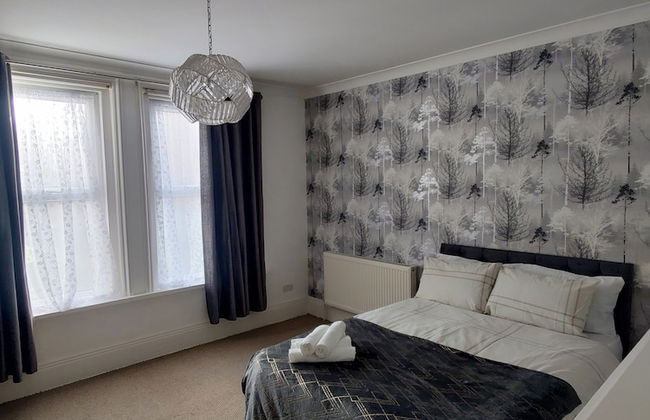 Stylish 2 Bedroom Apartment in Havant - Foto 1