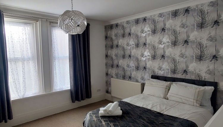 Photo 1 - Stylish 2 Bedroom Apartment in Havant