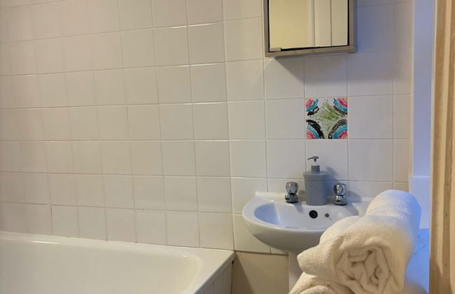 Stylish 2 Bedroom Apartment in Havant - Foto 11