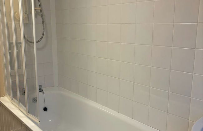 Stylish 2 Bedroom Apartment in Havant - Foto 13
