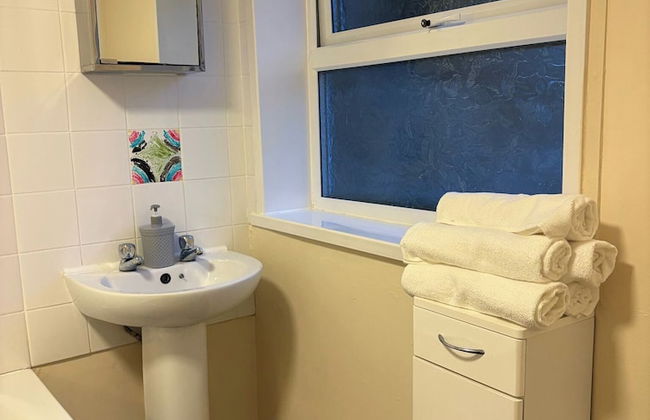 Stylish 2 Bedroom Apartment in Havant - Foto 12